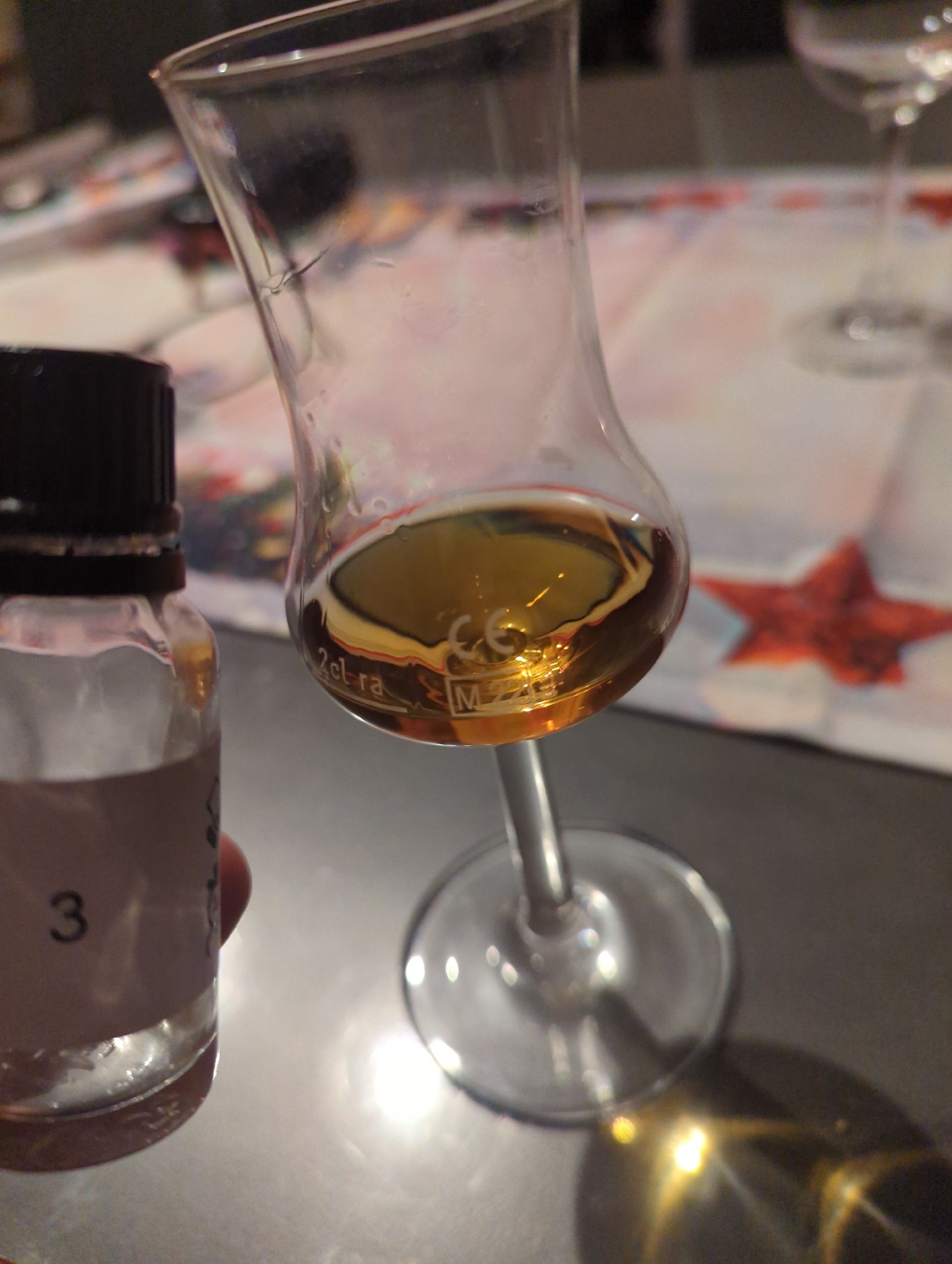 Photo of the bottle taken from user Christian Rudt