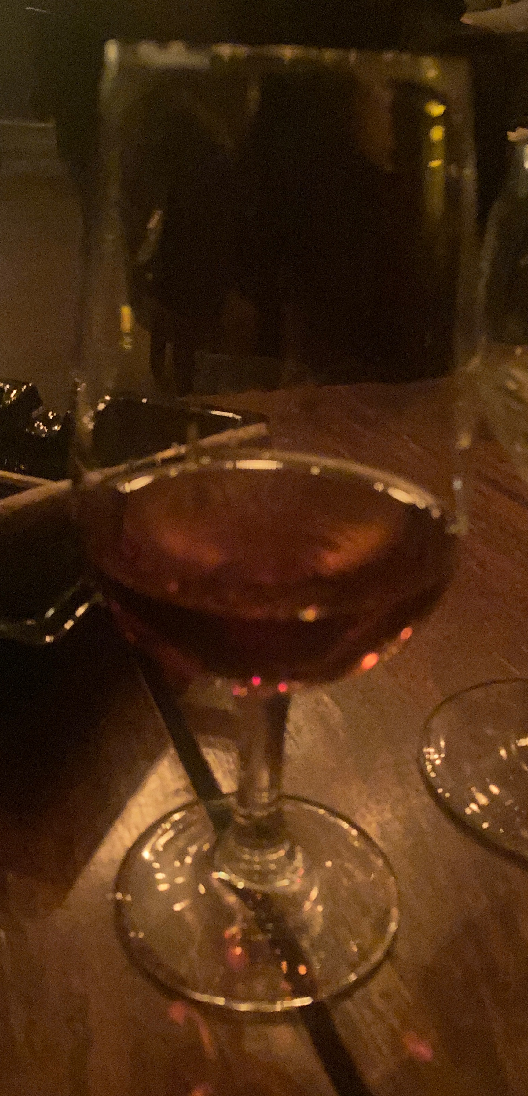 Photo of the bottle taken from user HenryL