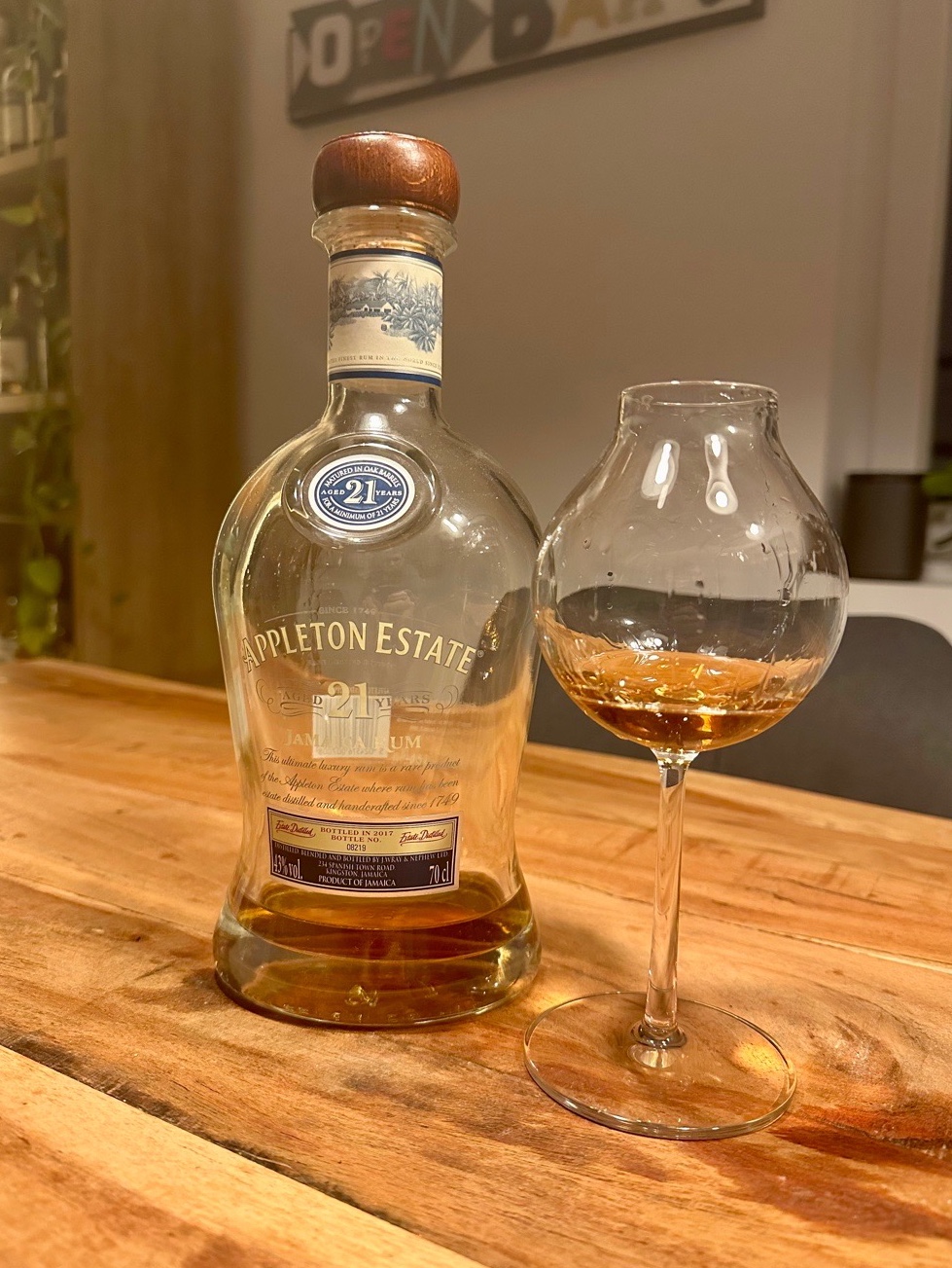 Photo of the bottle taken from user Oliver
