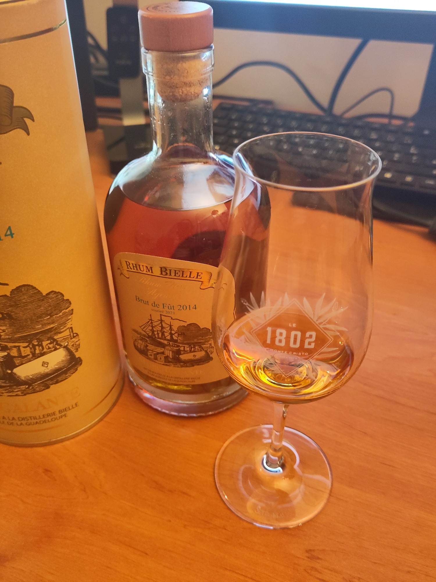 Photo of the bottle taken from user sylvain
