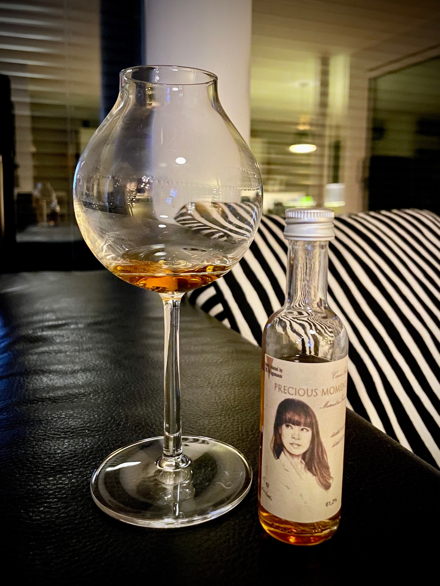 Photo of the bottle taken from user Jakob