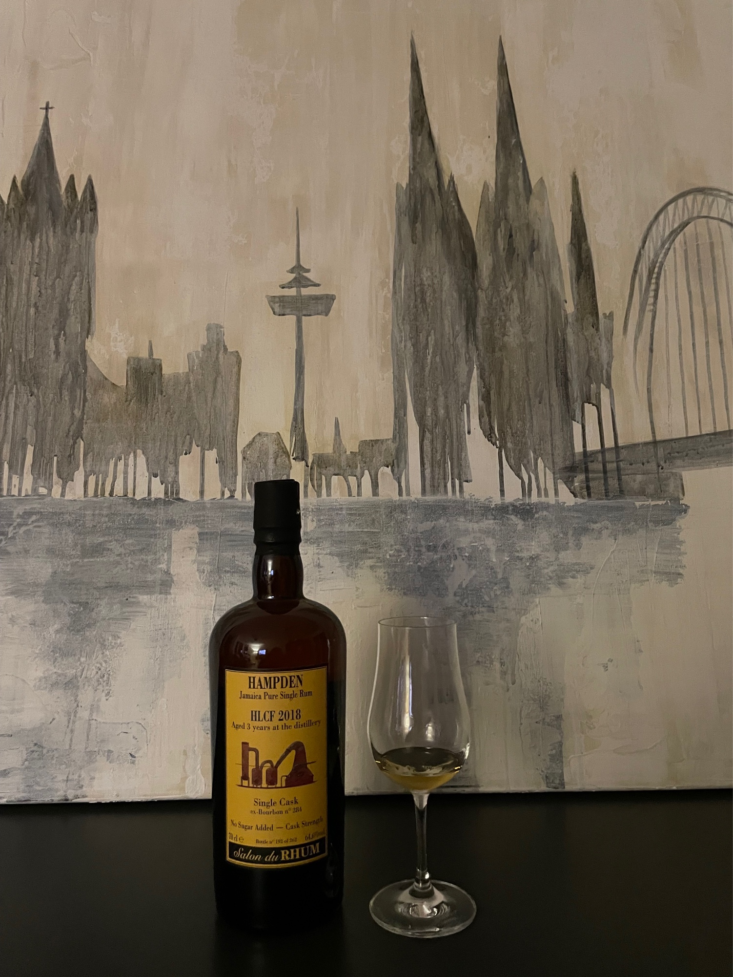 Photo of the bottle taken from user Adrian Wahl