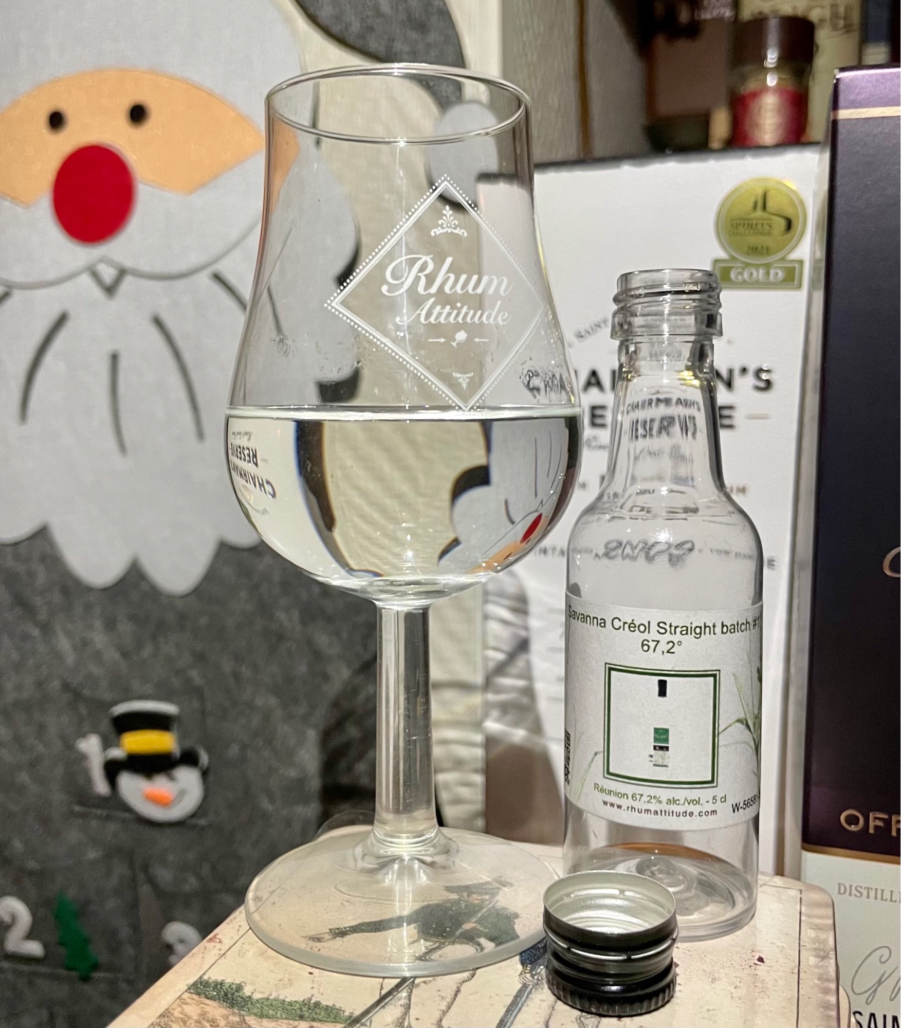 Photo of the bottle taken from user Stefan Persson