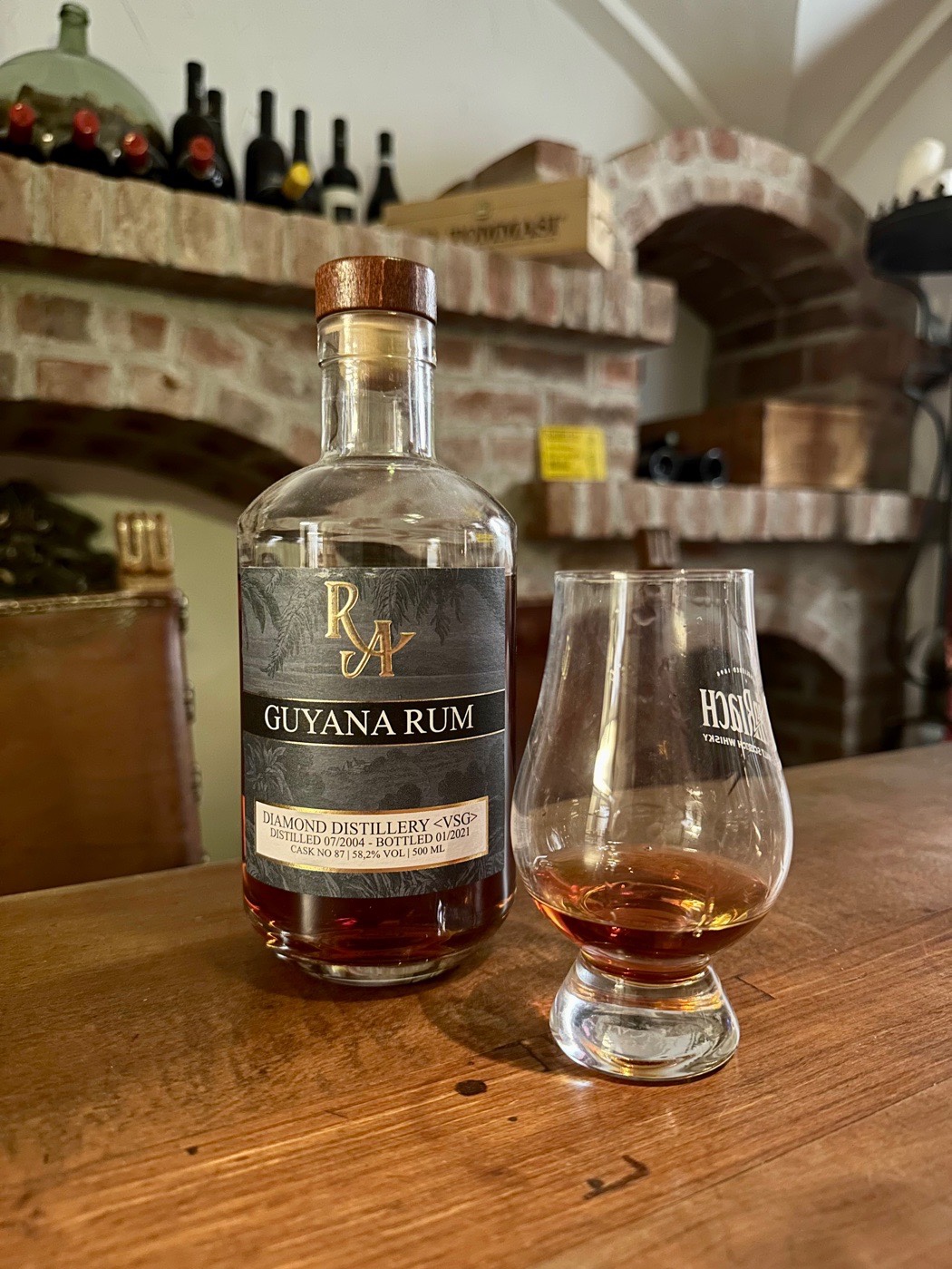 Photo of the bottle taken from user Oliver