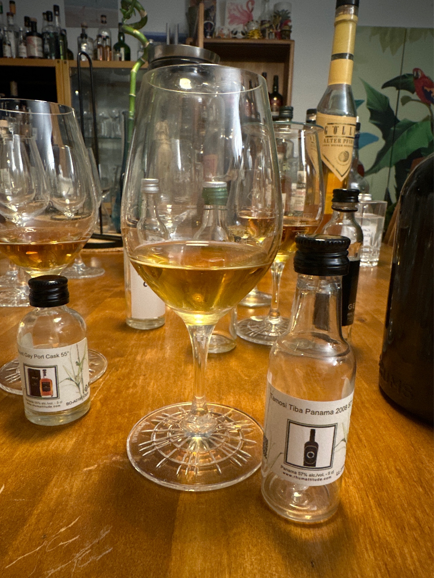 Photo of the bottle taken from user Oliver