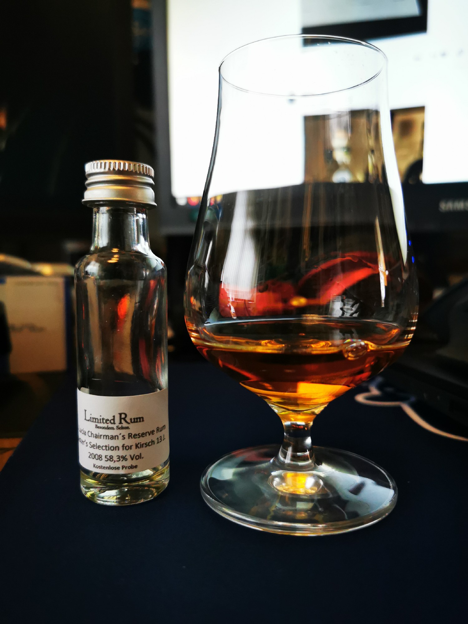 Photo of the bottle taken from user Kevin Sorensen 🇩🇰