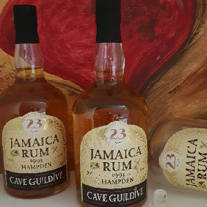 Photo of the rum Jamaica Rum <>H taken from user Hendrik Müller