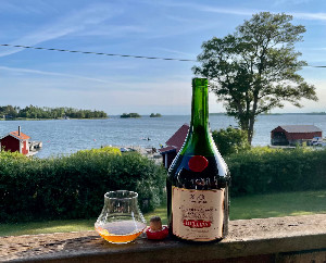 Photo of the rum Rhum Vieux Hors d’âge XO (Magnum) taken from user Stefan Persson