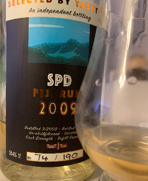 Photo of the rum Fiji Rum SPD taken from user Tom Buteneers