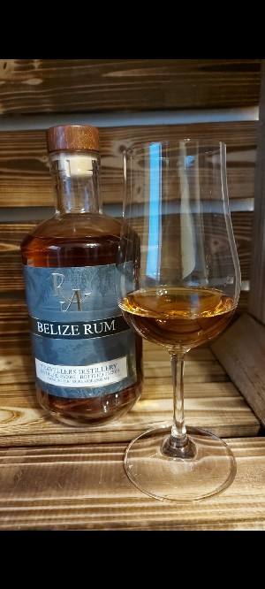 Photo of the rum Rum Artesanal Belize Rum MBT taken from user Leo Tomczak