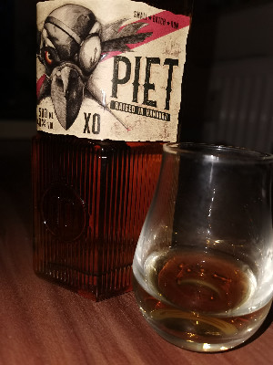 Photo of the rum Ron Piet 10 Years Small Batch XO Premium Rum taken from user Rumpalumpa