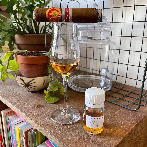 Photo of the rum Single Cask The One and Only HLCF DOK taken from user Mike H.