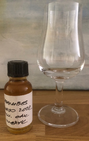 Photo of the rum Paranubes Oaxaca Añejo Rum Limited Edition taken from user Mateusz