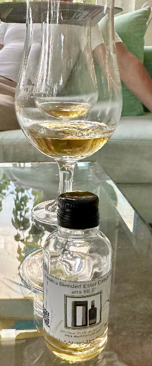 Photo of the rum The Spirit of Art Jamaica Blend «Esters' Delight #2» taken from user Jakob