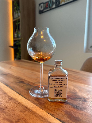 Photo of the rum Trinidad #37 taken from user Oliver