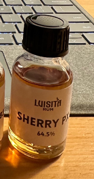 Photo of the rum Luisita Single Barrel Single Estate PX Cask taken from user Alex1981