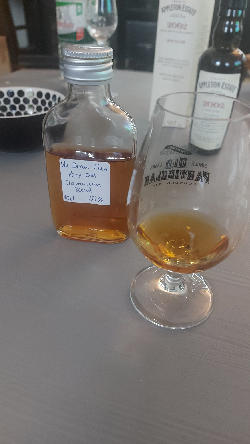 Photo of the rum Jamaican Rum Blend taken from user Leo Tomczak