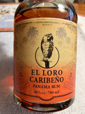 Photo of the rum El Loro Caribeño Panama Rum taken from user Luuzi