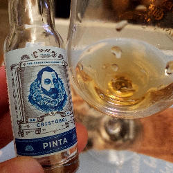 Photo of the rum Ron Cristóbal Pinta taken from user Rowald Sweet Empire