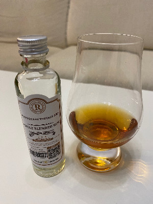 Photo of the rum Exceptional Cask Selection XVII 2009 taken from user Michal S