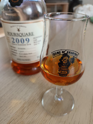 Photo of the rum Exceptional Cask Selection XVII 2009 taken from user Morgan Garet
