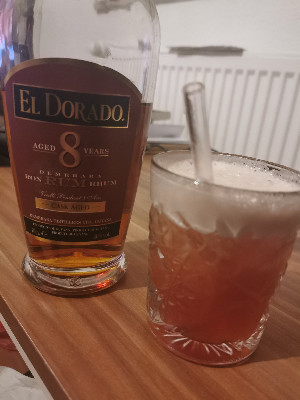 Photo of the rum El Dorado 8 taken from user Rumpalumpa