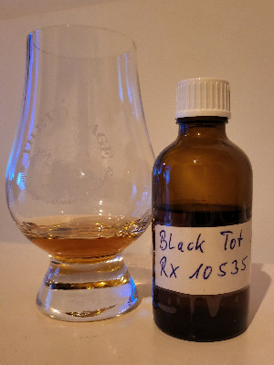Photo of the rum Black Tot Rum Master Blender’s Reserve 2021 taken from user zabo
