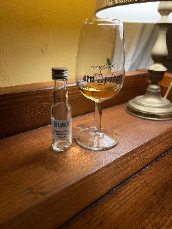 Photo of the rum  taken from user Manuel 