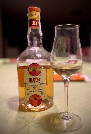 Photo of the rum MUI taken from user Jakob
