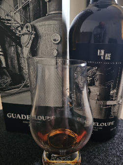 Photo of the rum Guadeloupe Single Cask 2018 taken from user Schnubbi