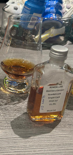 Photo of the rum Guadeloupe Single Cask 2018 taken from user F.L.O.