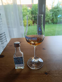 Photo of the rum Rum Artesanal Guyana Rum PM taken from user Basti