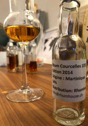Photo of the rum Rhum Vieux Édition 2014 taken from user Tschusikowsky