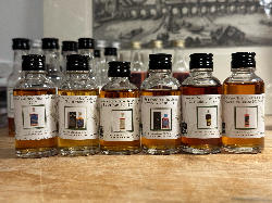 Photo of the rum Swell & Co. Co-bottling series #3 Bar 1802 taken from user Johannes
