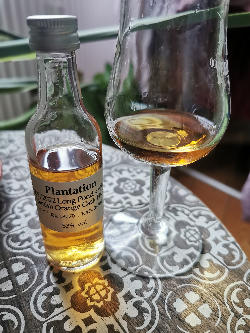 Photo of the rum Plantation Jamaica (Spanish Orange Wine Cask) VRW taken from user Rumpalumpa