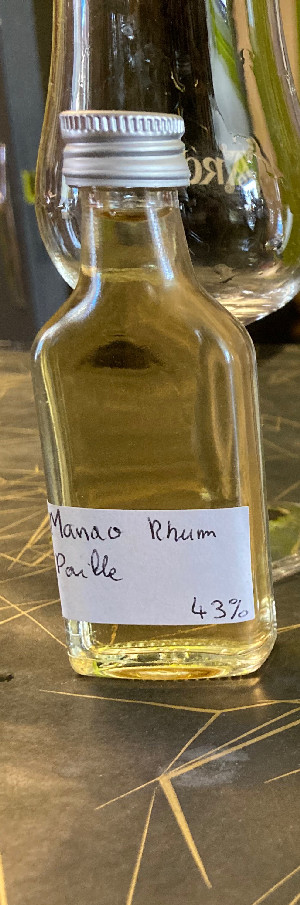 Photo of the rum Tahiti Paille taken from user TheRhumhoe