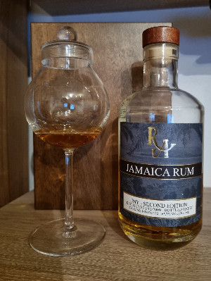 Photo of the rum Rum Artesanal Jamaica Rum taken from user SaibotZtar 