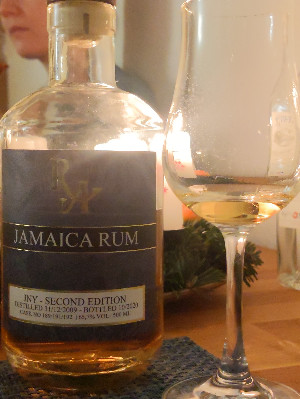 Photo of the rum Rum Artesanal Jamaica Rum taken from user crazyforgoodbooze