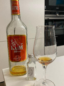 Photo of the rum Martinique Grand Arôme taken from user Joachim Guger