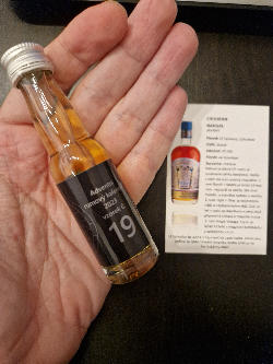 Photo of the rum Nahual Legacy Blend taken from user Pavel Spacek