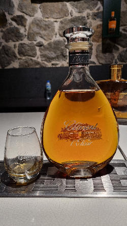 Photo of the rum Clément Très Vieux Cuvée l’Elixir taken from user Martin Švojgr