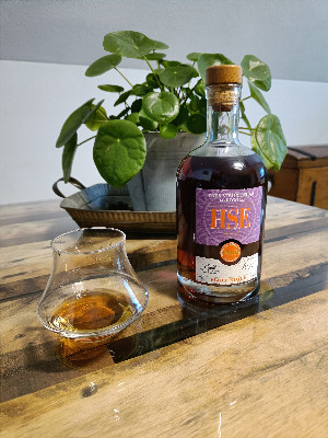 Photo of the rum HSE VSOP - Port Cask Finish taken from user Tim 