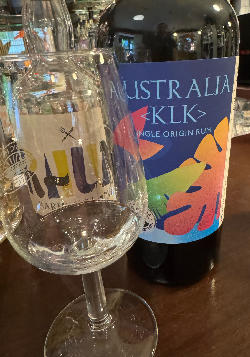 Photo of the rum Single Origin Rum Australia <KLK> taken from user DomM