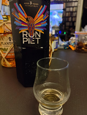 Photo of the rum Ron Piet Aged 3 Years (Premium Rum) taken from user Gin & Bricks