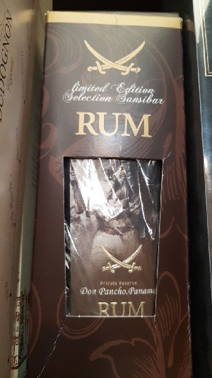 Photo of the rum Sansibar Selection taken from user M@xiM