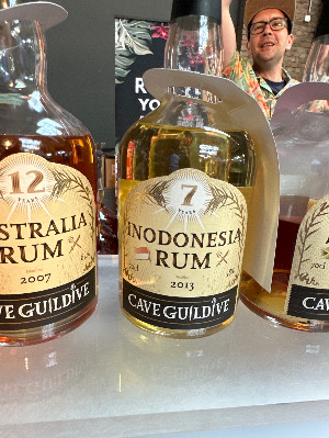 Photo of the rum Indonesia Rum taken from user Alex1981