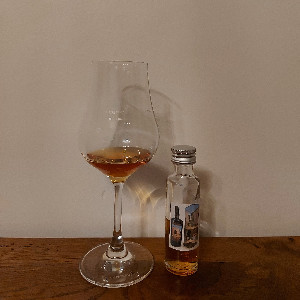 Photo of the rum High Proof Heavy Trinidad Rum (Lion‘s Whisky) HTR taken from user Maxence