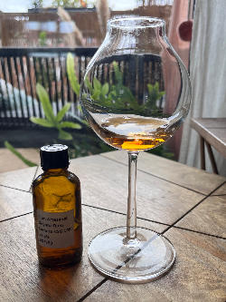 Photo of the rum Rum Artesanal Guyana Rum VSG taken from user Serge