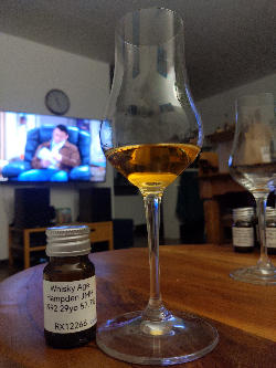 Photo of the rum The Whisky Blues JMH taken from user crazyforgoodbooze