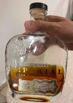 Photo of the rum Ron Barceló Imperial taken from user Oscar Fernandez